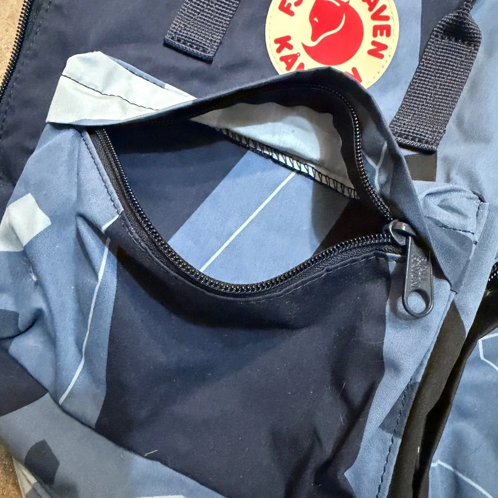 Fjallraven Kanken Art Backpack Unisex Small Blue Linn Fritz Ocean Surface‎ 23610